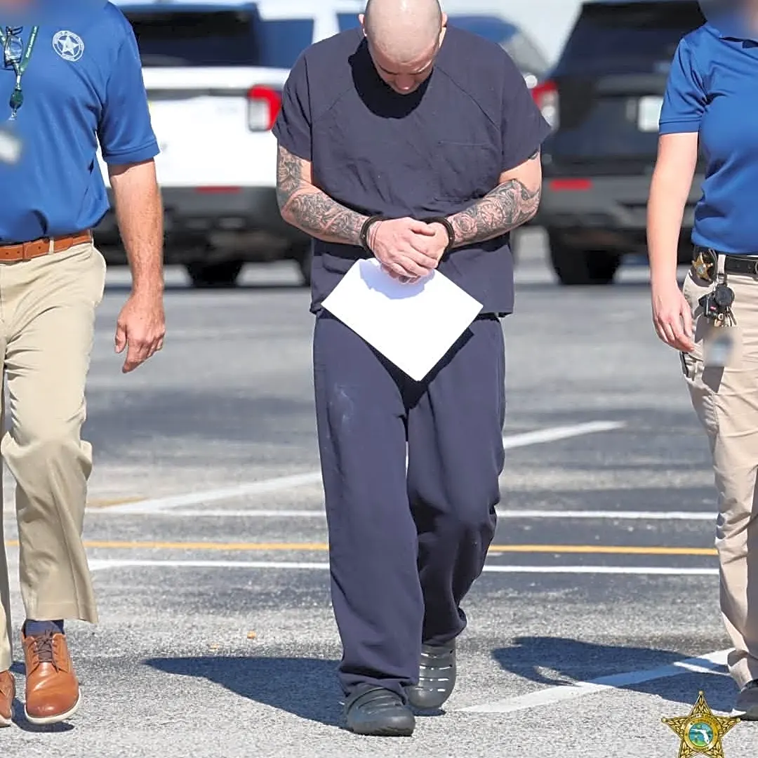 Man awaiting trial is now charged with murder-for-hire of witness