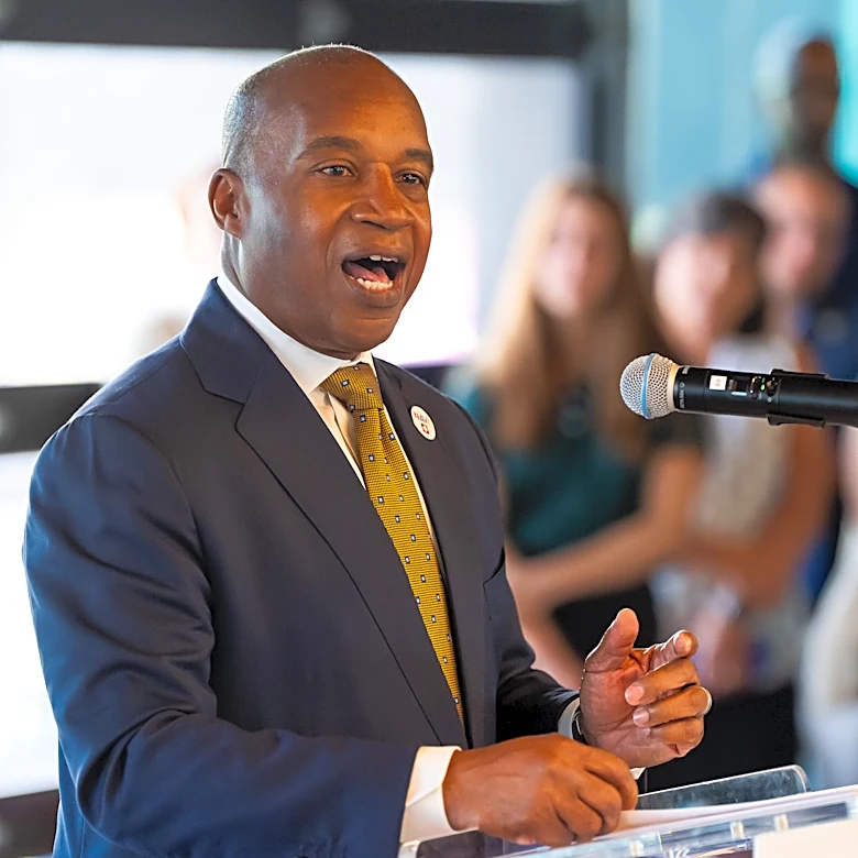 Council keeps subpoena for Nat Ford as rating agency dings JTA's grade