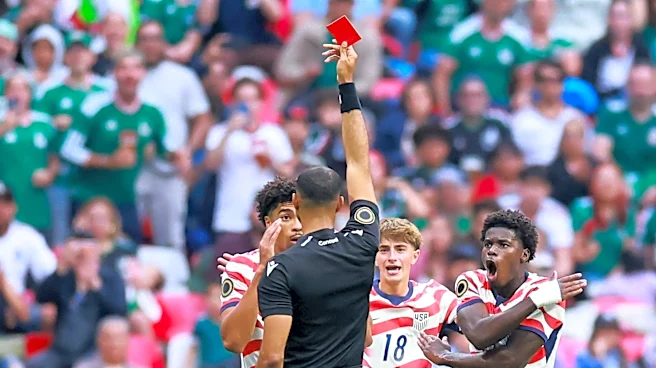 USMNT U-20 player received a crucial red card despite no contact with Mexico player