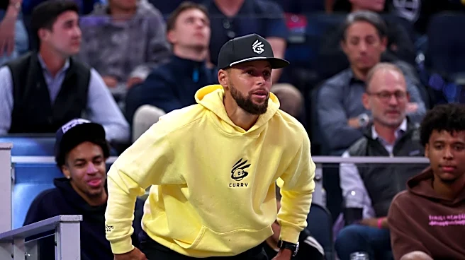 Valkyries' Tiffany Hayes channeled Steph Curry on logo 3, and Steph couldn't believe it