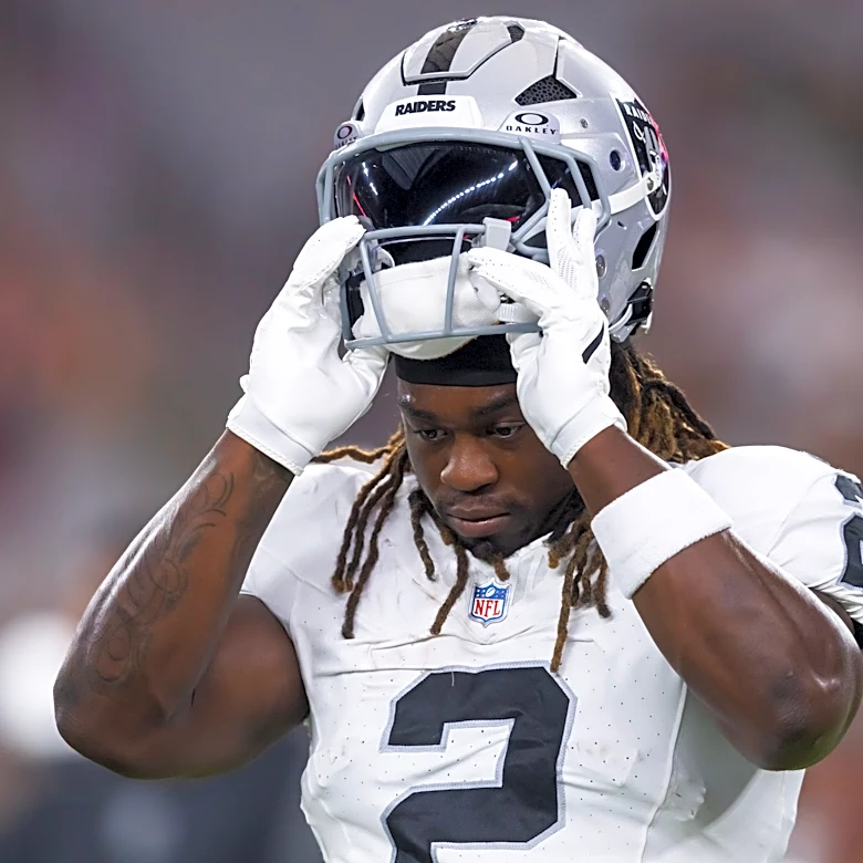 Ashton Jeanty couldn't put weight on his leg after scary Raiders practice collision
