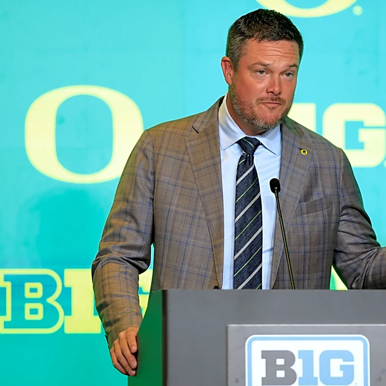 Oregon's Dan Lanning not a fan of NFL players returning to college football