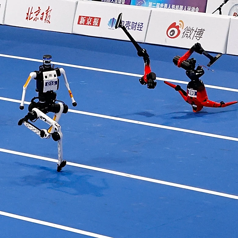 Exploding running robot at Humanoid Games becomes the perfect meme