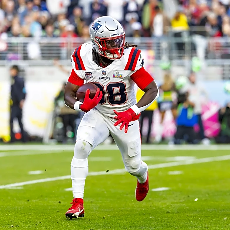 Rhamondre Stevenson or TreVeyon Henderson: Which Patriots RB is better fantasy football pick?