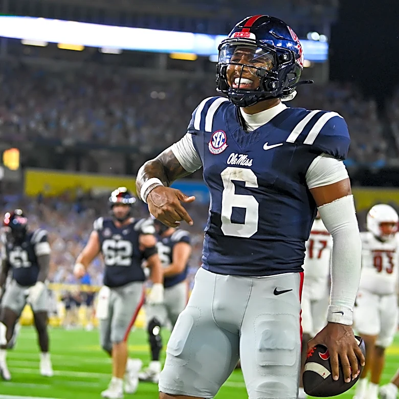 Ole Miss QB Trinidad Chambliss just did what no FBS or NFL player has in 30 years