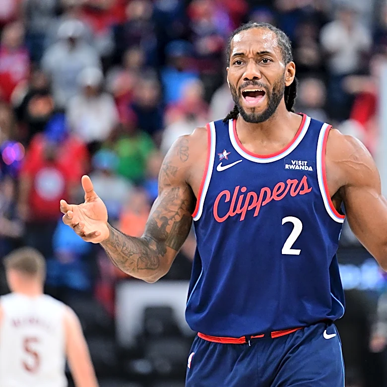 Clippers 'pissed' after Kawhi Leonard's NBA punishment as Raptors trade sits in limbo