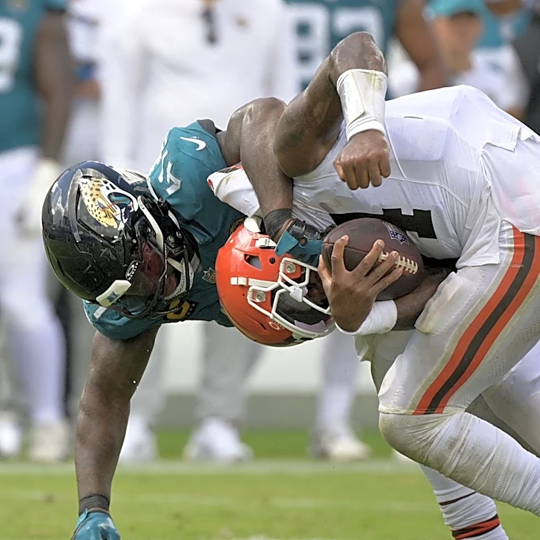 Browns coach Todd Monken didn't commit to Deshaun Watson after Week 1 loss