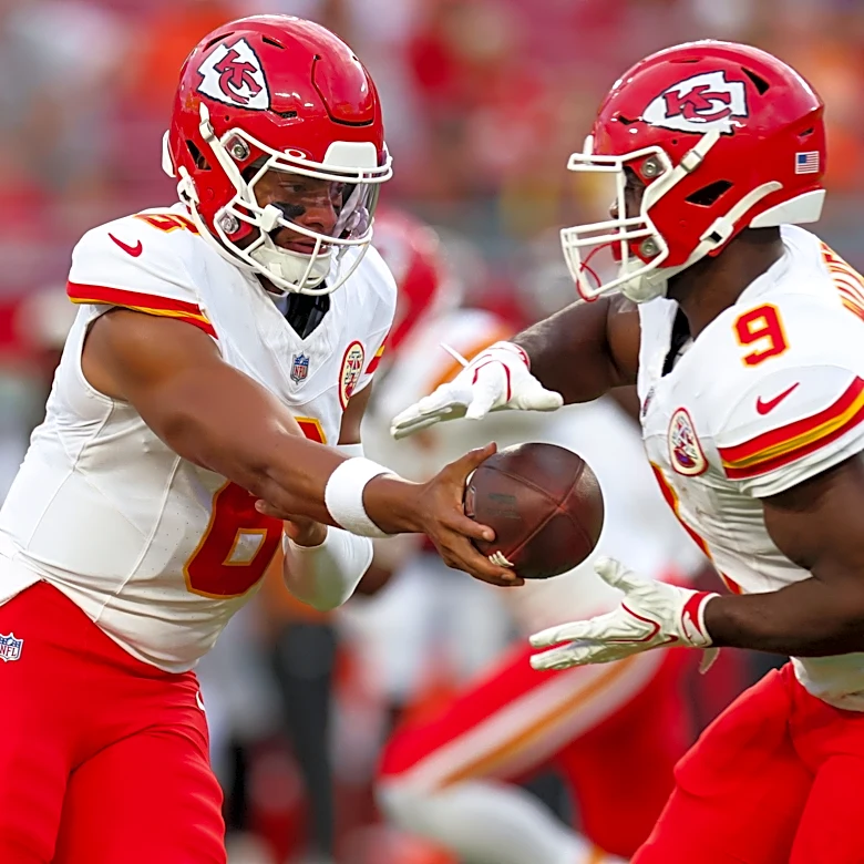 Why did the Chiefs sign Kenneth Walker III?