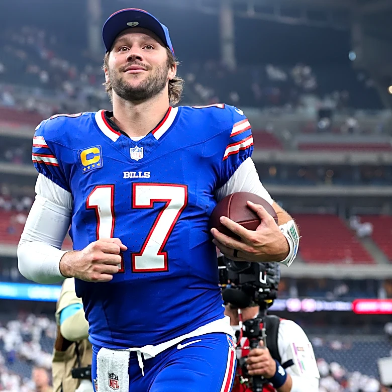 Josh Allen had hilarious reaction to spider crashing press conference