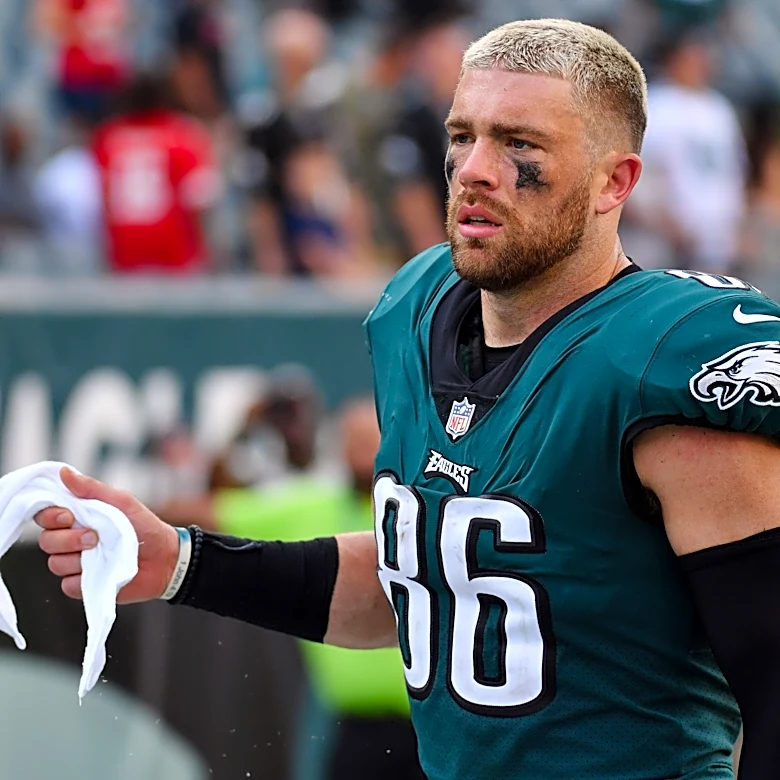 Eagles reunite with a familiar face after Dallas Goedert’s Week 2 injury