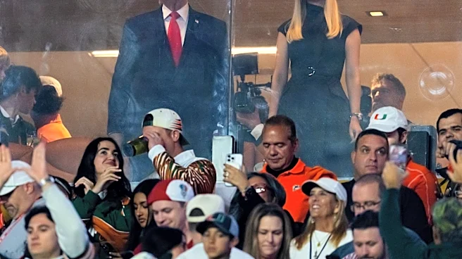 How Donald Trump's attendance at football games changes playcalling, per Texas coach