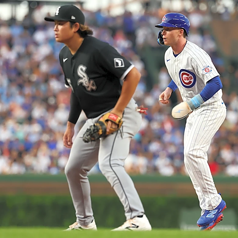 White Sox and Cubs playoff-clinching wins came with an incredible plot twist