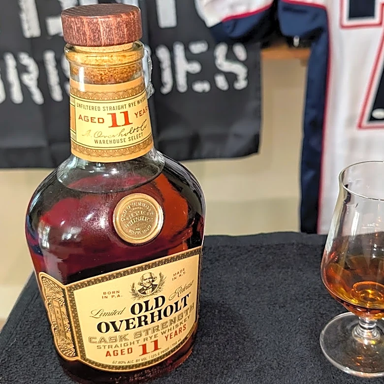 Old Overholt 11-year Rye review: A cask strength tiptoe between bourbon and rye?
