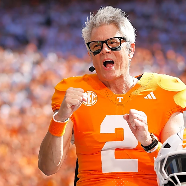 Johnny Knoxville trolled Pat McAfee's album on 'College GameDay'