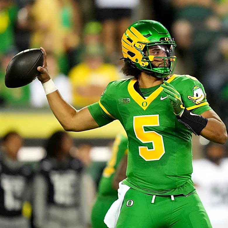 Dante Moore shares encouraging update after scary Oregon-USC injury