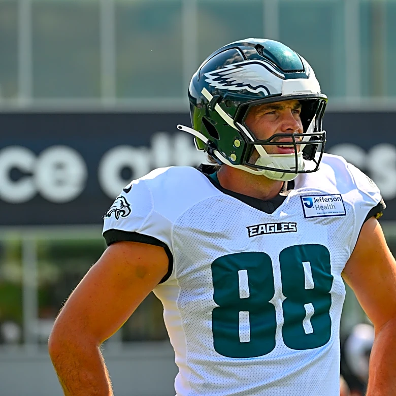 When will Dallas Goedert come back to the Eagles?