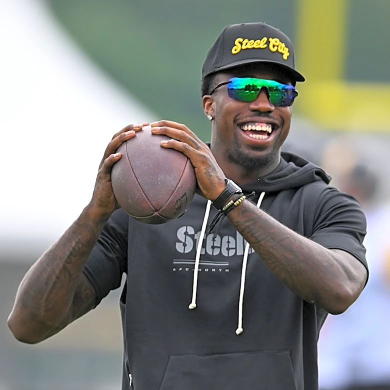 Why did the Steelers trade Joey Porter Jr.?