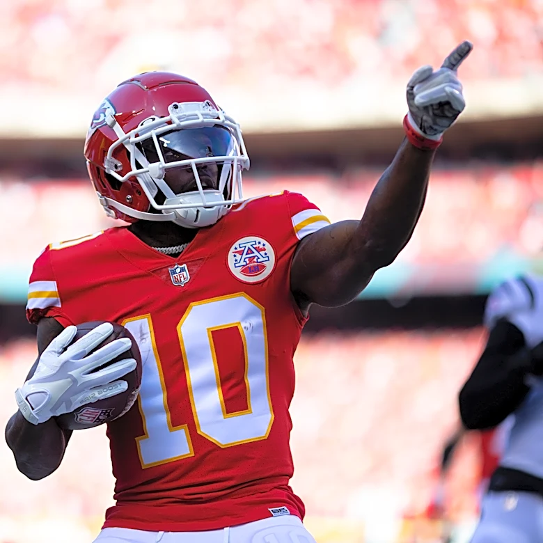 Is Tyreek Hill making a comeback to the Chiefs after 2-letter tweet?