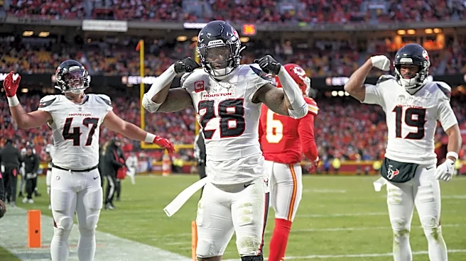 Is Joe Mixon worth a fantasy football waiver wire claim amid Seahawks return?