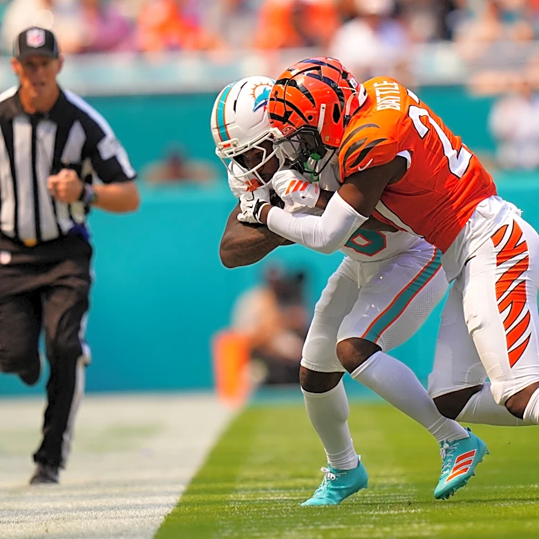 Jordan Battle called his shot before intercepting Malik Willis (twice!)
