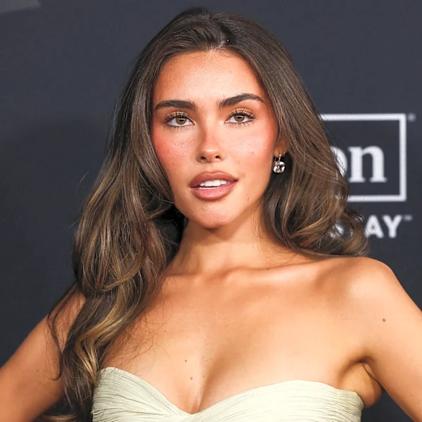 Strange Hailee Steinfeld and Madison Beer stat underlines Chargers' 2026 misery