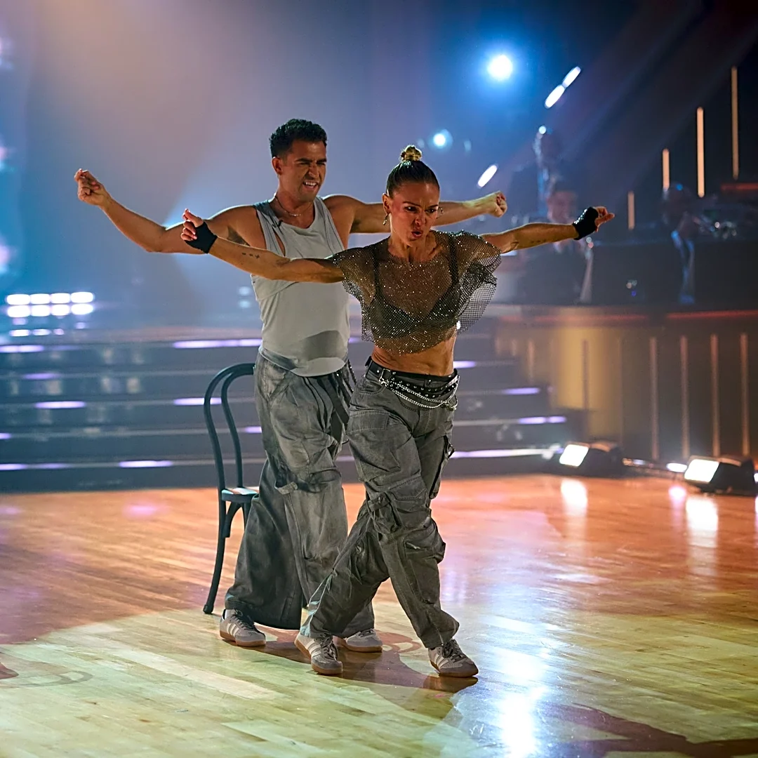 Julia Stiles brought 'Save the Last Dance' to 'DWTS' with Sean Patrick Thomas