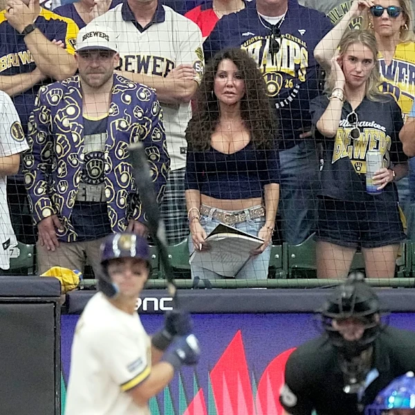 Who is Front Row Amy, the Brewers fan behind home plate for World Series?