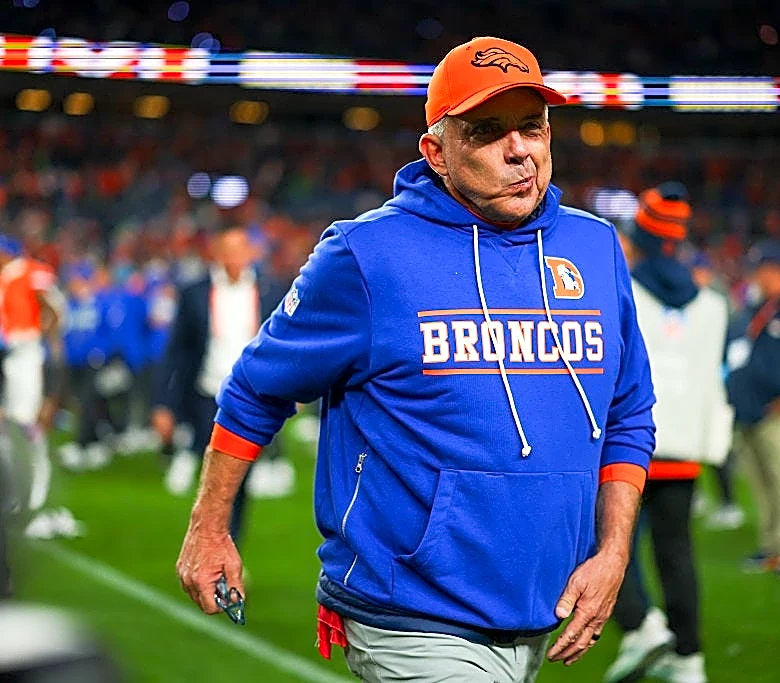 Sean Payton preemptively takes blame for play that injured Jaylen Waddle
