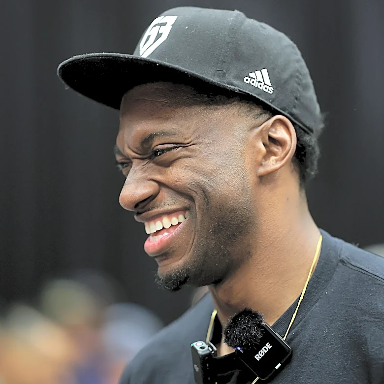 Baylor football coach Robert Griffin III? QB legend interested in job