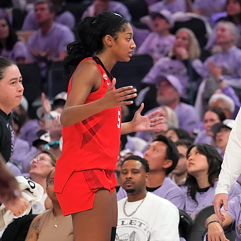 Atlanta Dream coach rips refs on Angel Reese no-calls: 'Just ridiculous'