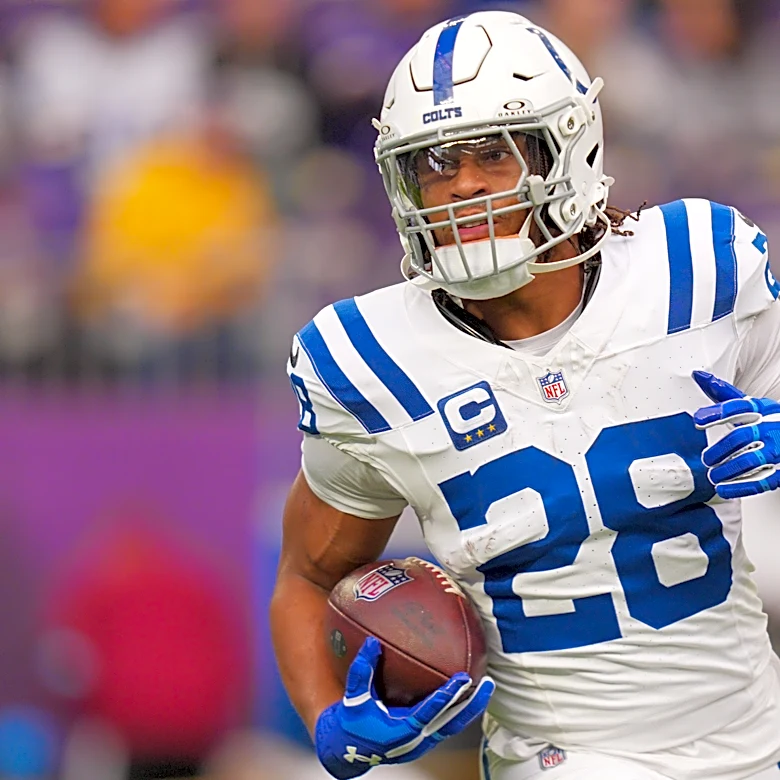 Jonathan Taylor breaks silence on Colts trade rumors amid flurry of moves