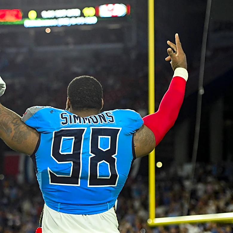Jeffery Simmons trade marks Bears' first Super Bowl swing with legit QB