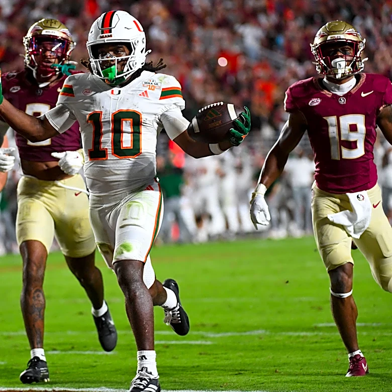 Miami Hurricanes mock FSU after Doak Campbell Stadium loses power