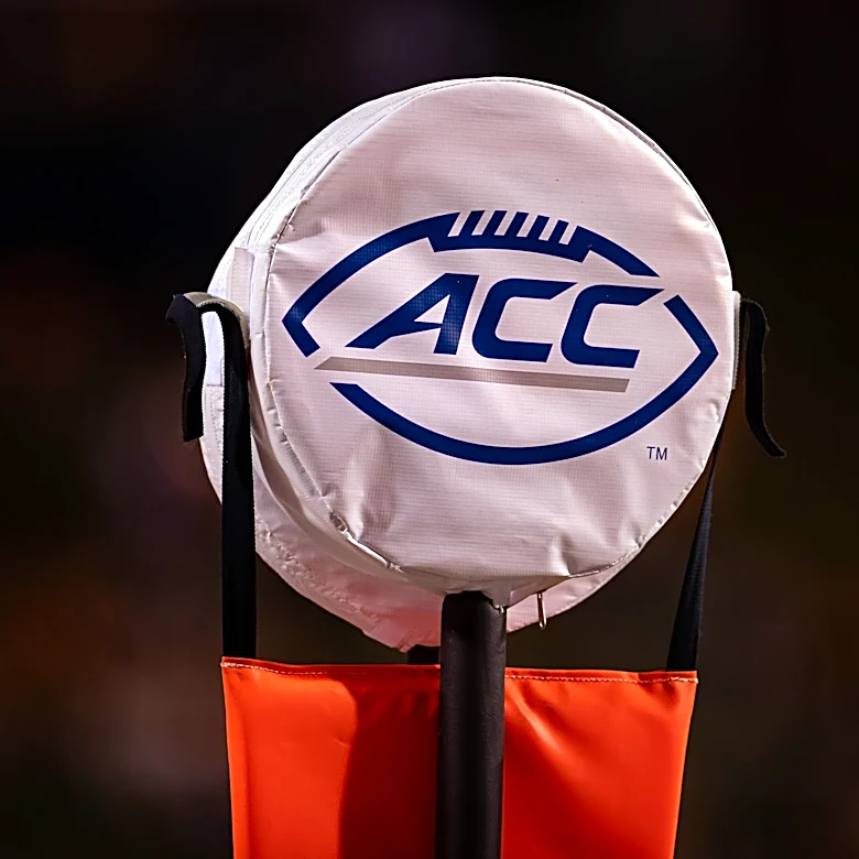 How many ACC teams are ranked in AP Top 25 after Week 8?