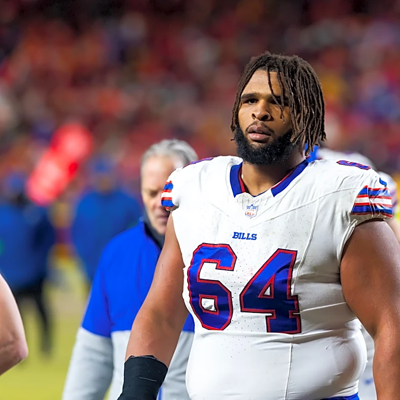 Former Gators OL O'Cyrus Torrence lands massive extension from Bills