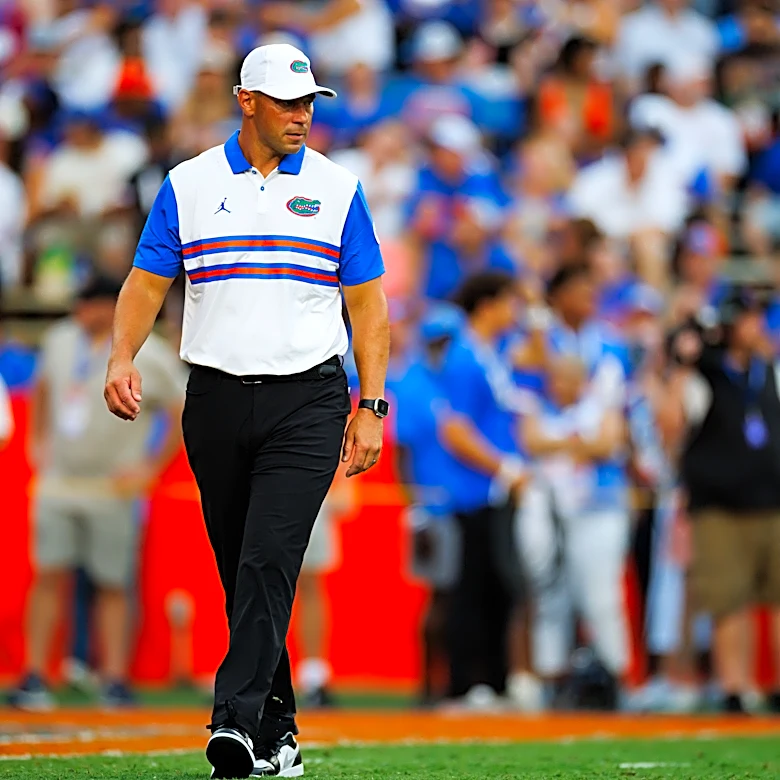 Jon Sumrall talks about Florida's first-half performance vs FAU