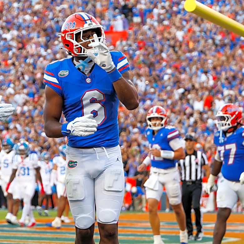 Florida joins crowded SEC in College Football Playoff projection