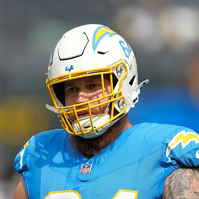 New York Giants signing former Chargers fifth-round pick