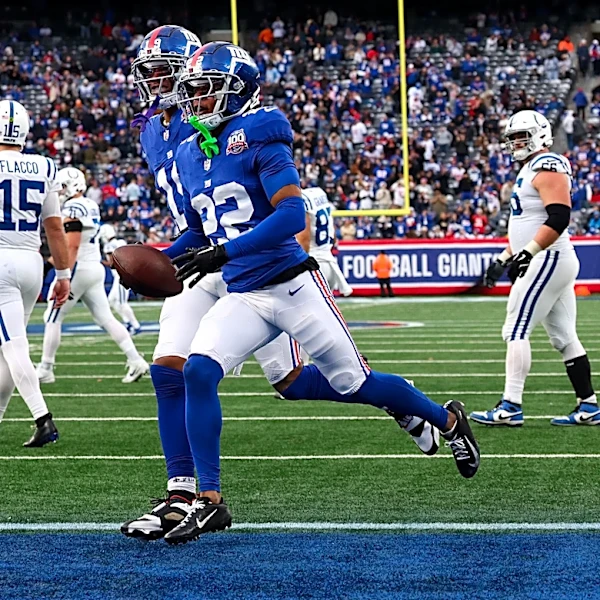 Several Giants show progress in light practice before Vikings game