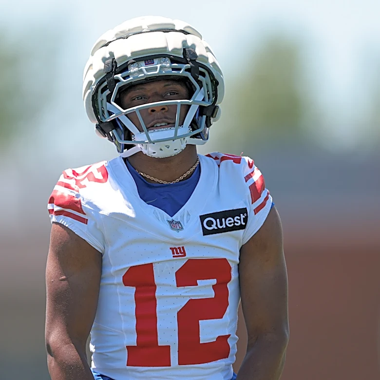 Giants rookie Colton Hood got hilarious lesson on pumping gas in New Jersey