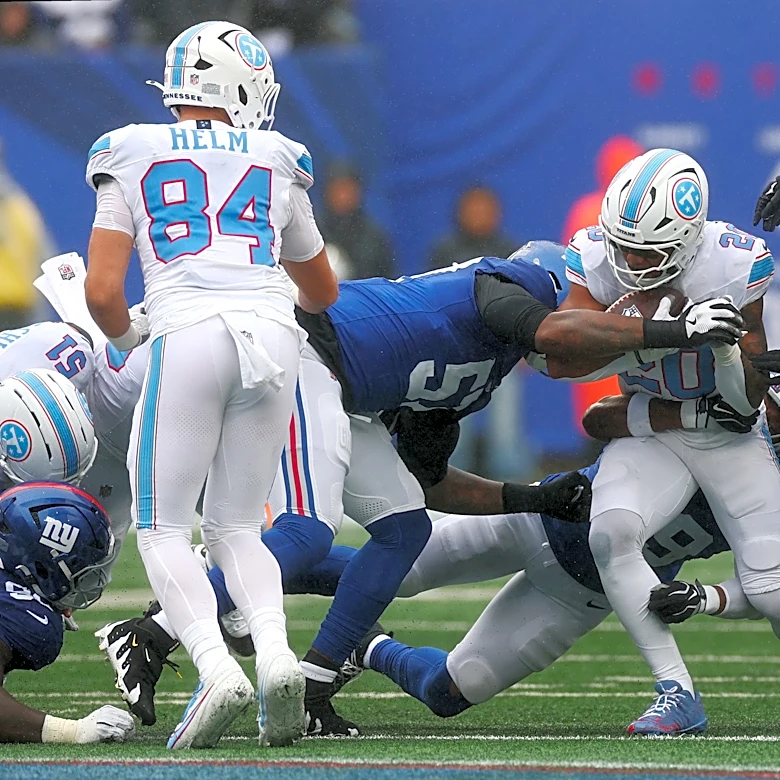 New York Giants rework Chauncey Golston's contract