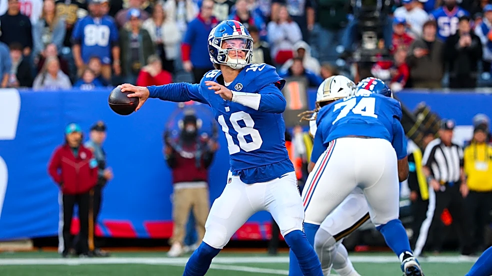 Unsettled Giants leave Sunday with questions at QB and running back