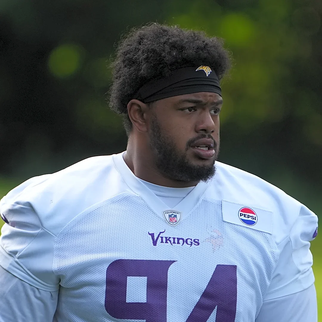 New York Giants work out a pair of defensive tackles