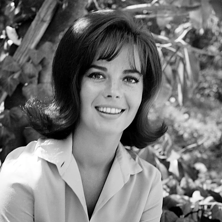 Stunning Throwback Pics Of '50s & '60s Icon Natalie Wood