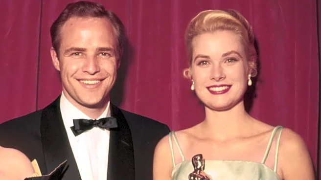 Throwback Pic Of Grace Kelly From The 1955 Oscars Highlights One Of Her Chicest Looks