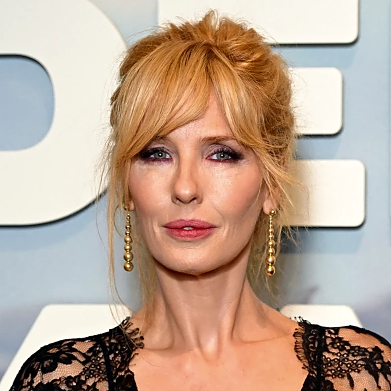 Yellowstone & Dutton Ranch Star Kelly Reilly's Hair Evolution, In Photos