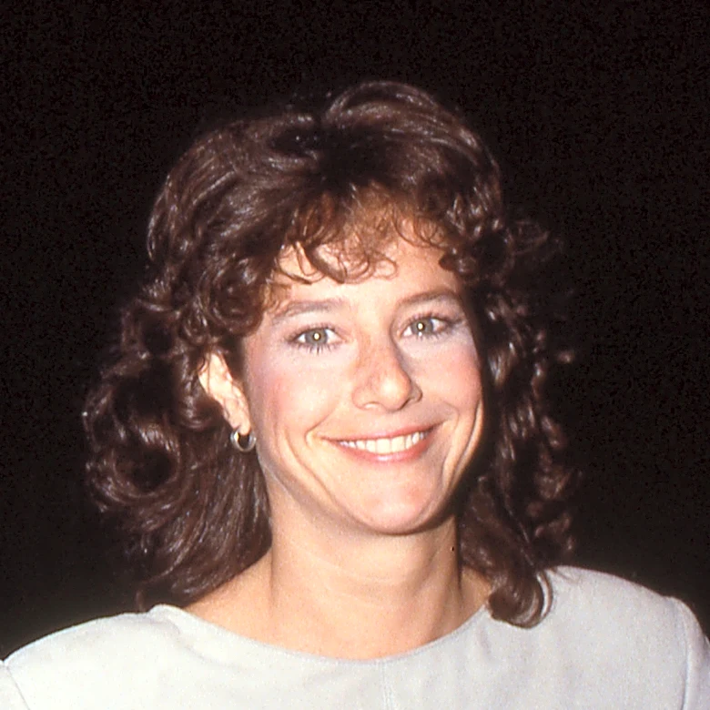 What Iconic '80s Actor Debra Winger Looks Like These Days