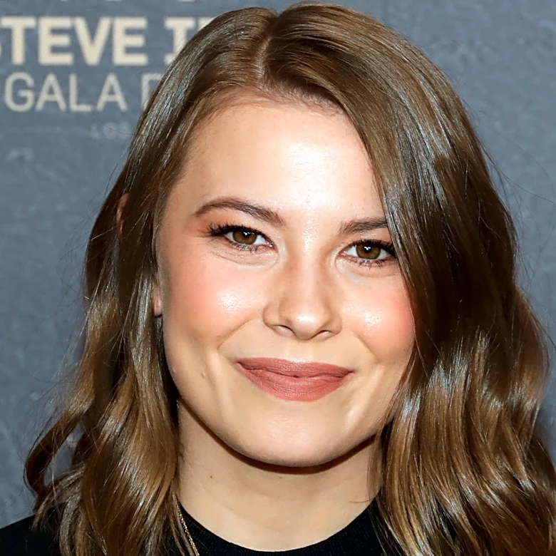 'Grace Is A Free-Range Kid': Bindi Irwin Is Giving Her Daughter The Fun & Free Childhood She Enjoyed