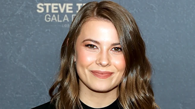 'Grace Is A Free-Range Kid': Bindi Irwin Is Giving Her Daughter The Fun & Free Childhood She Enjoyed