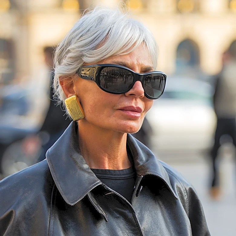 Chic Fashion Influencers Over 40 That Older Women Should Be Following